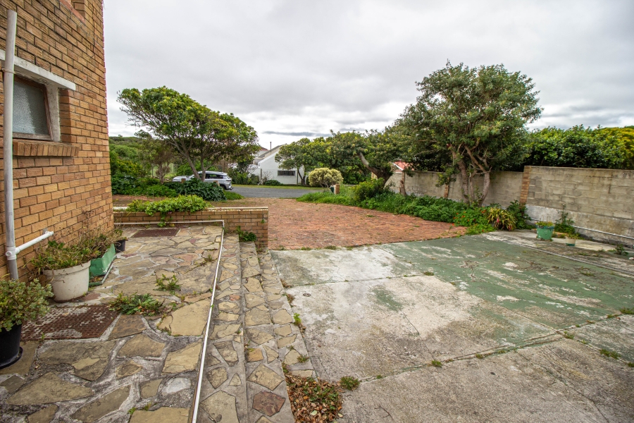 4 Bedroom Property for Sale in Kleinbaai Western Cape